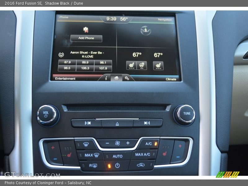 Shadow Black / Dune 2016 Ford Fusion SE