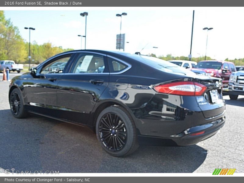 Shadow Black / Dune 2016 Ford Fusion SE