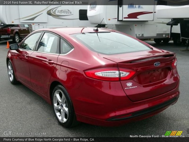 Ruby Red Metallic / Charcoal Black 2016 Ford Fusion SE