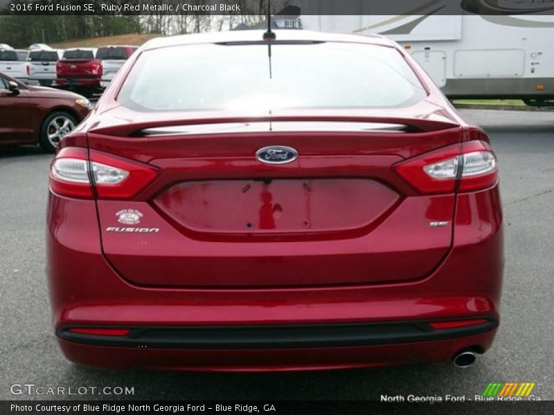 Ruby Red Metallic / Charcoal Black 2016 Ford Fusion SE