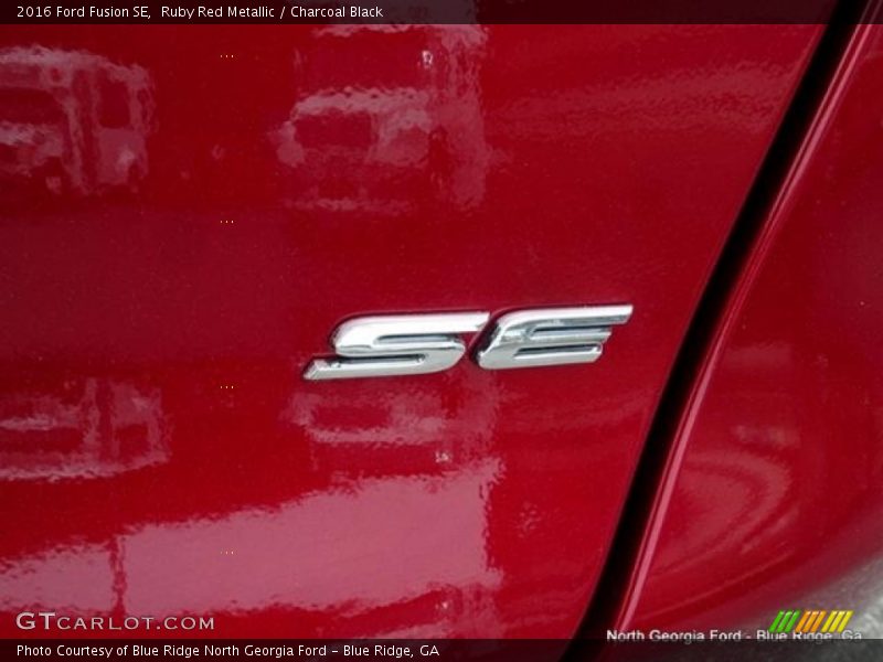 Ruby Red Metallic / Charcoal Black 2016 Ford Fusion SE