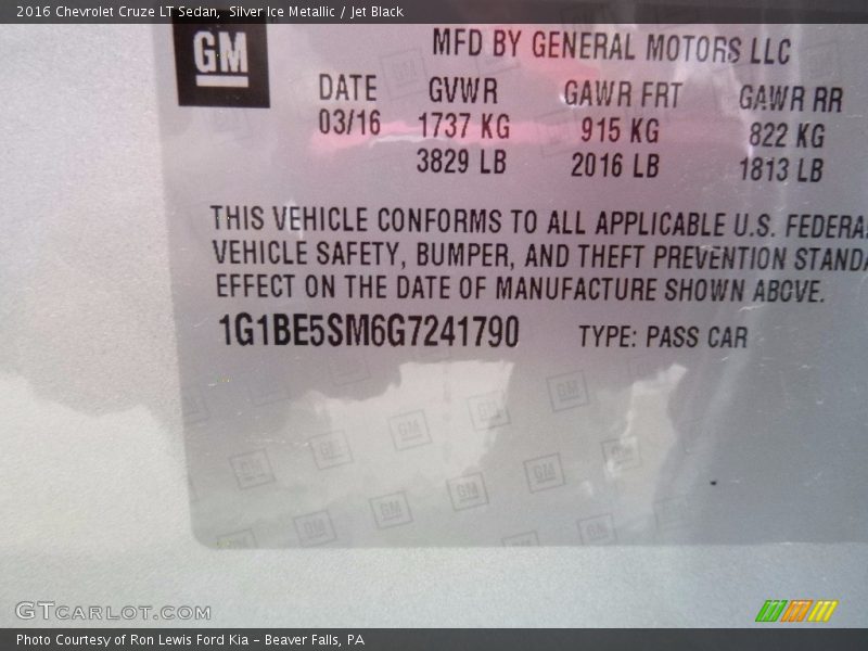 Silver Ice Metallic / Jet Black 2016 Chevrolet Cruze LT Sedan