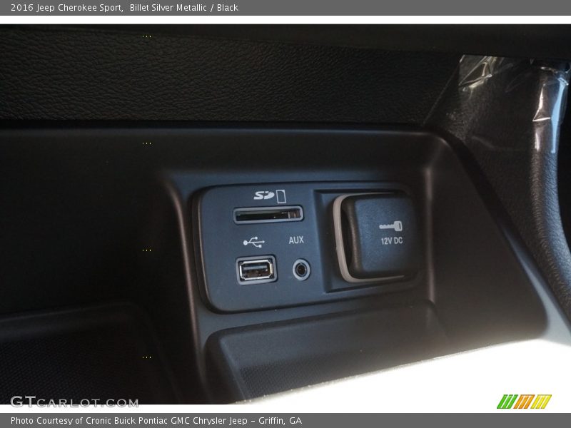 Billet Silver Metallic / Black 2016 Jeep Cherokee Sport