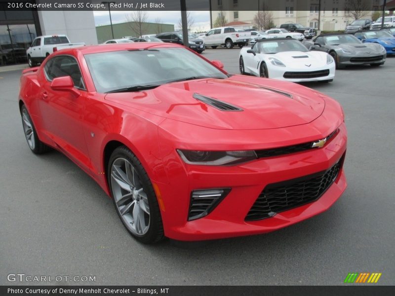 Front 3/4 View of 2016 Camaro SS Coupe