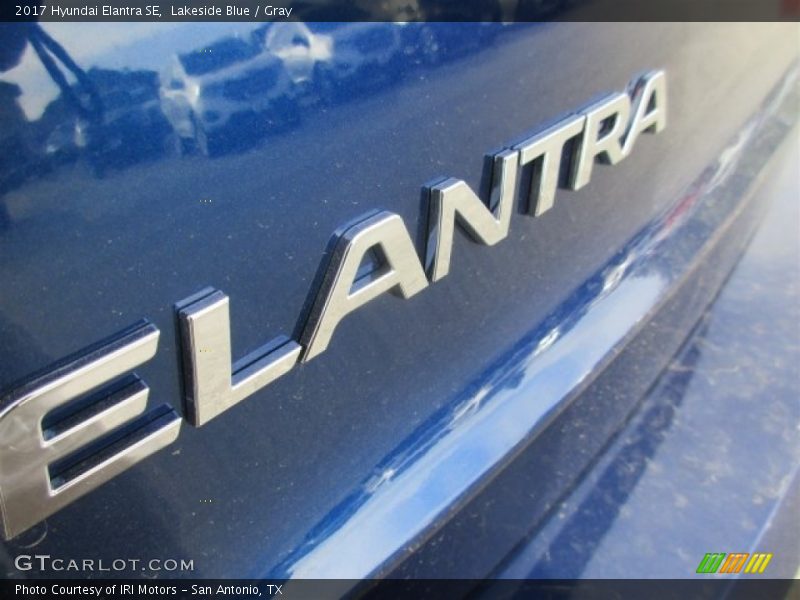 Lakeside Blue / Gray 2017 Hyundai Elantra SE