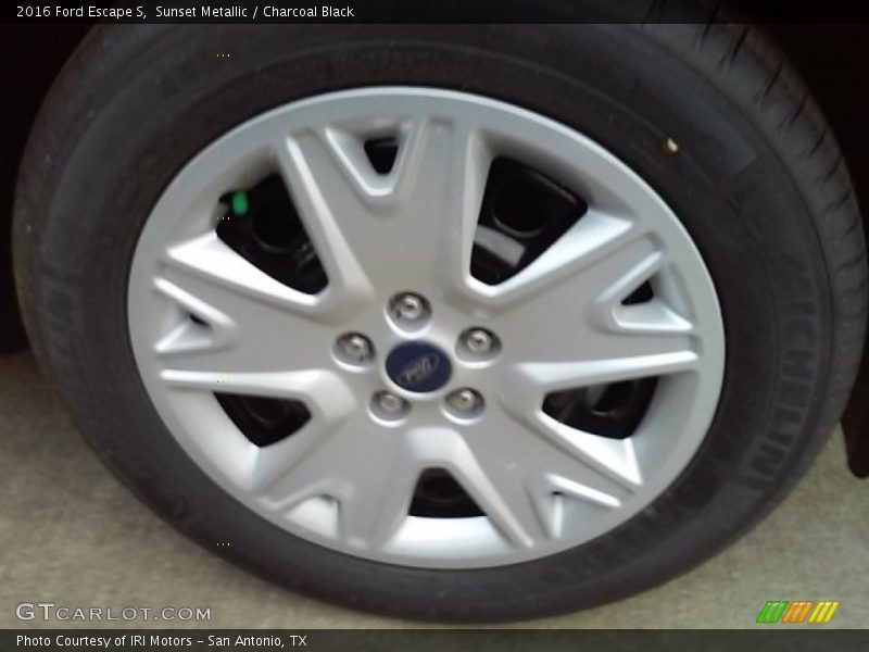 Sunset Metallic / Charcoal Black 2016 Ford Escape S