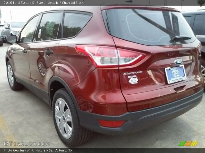 Sunset Metallic / Charcoal Black 2016 Ford Escape S