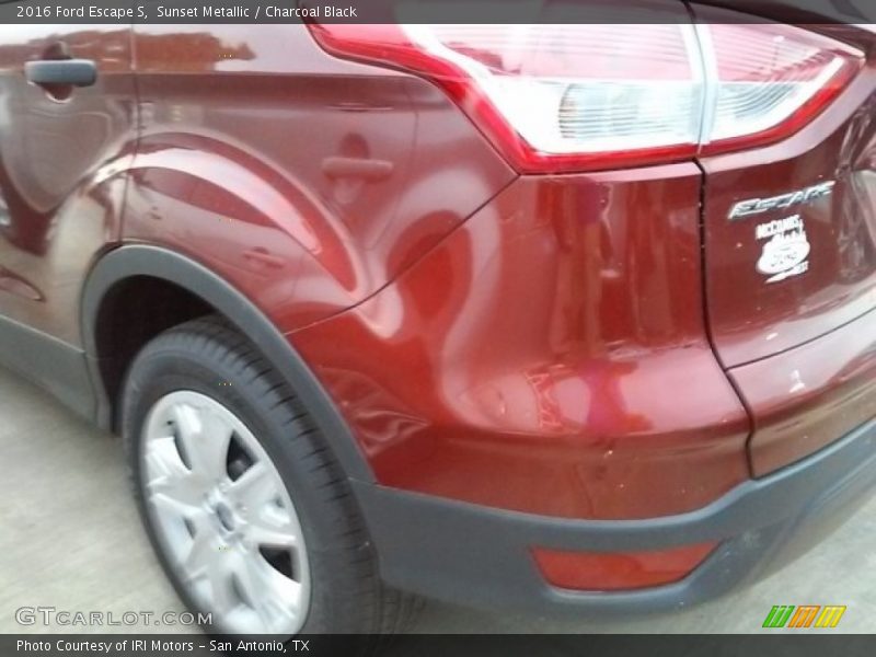 Sunset Metallic / Charcoal Black 2016 Ford Escape S