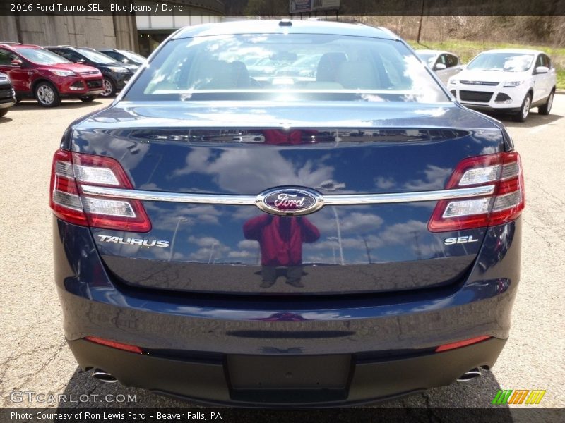 Blue Jeans / Dune 2016 Ford Taurus SEL