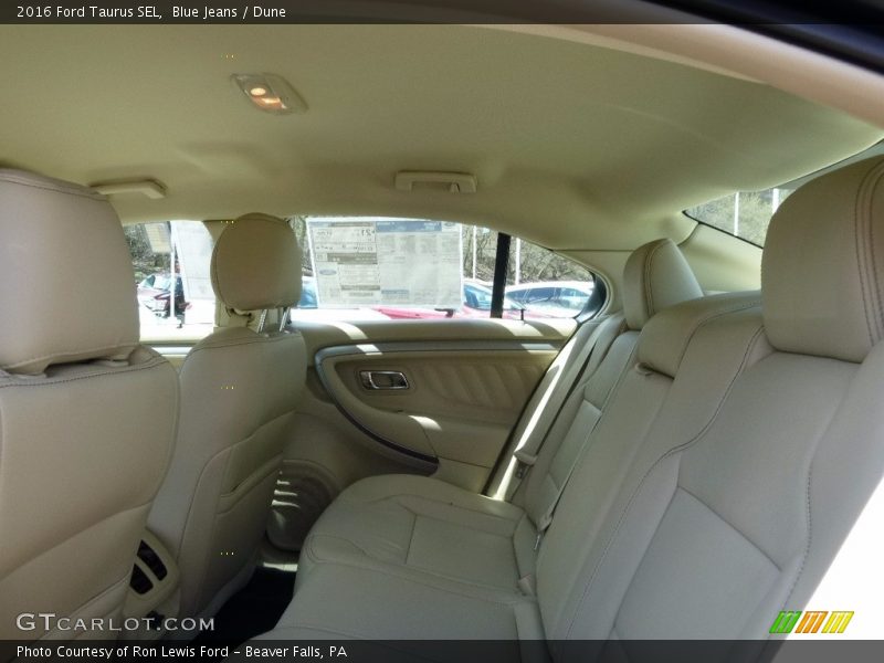 Blue Jeans / Dune 2016 Ford Taurus SEL