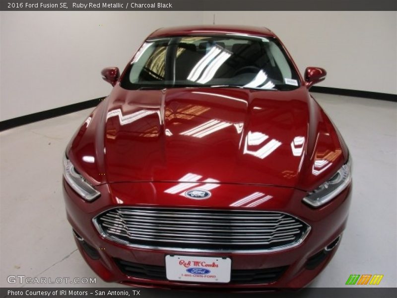 Ruby Red Metallic / Charcoal Black 2016 Ford Fusion SE