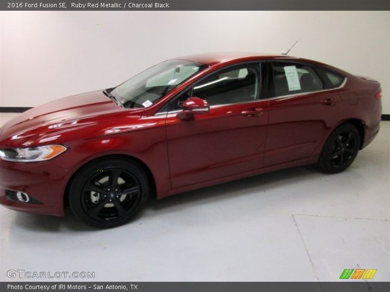 Ruby Red Metallic / Charcoal Black 2016 Ford Fusion SE