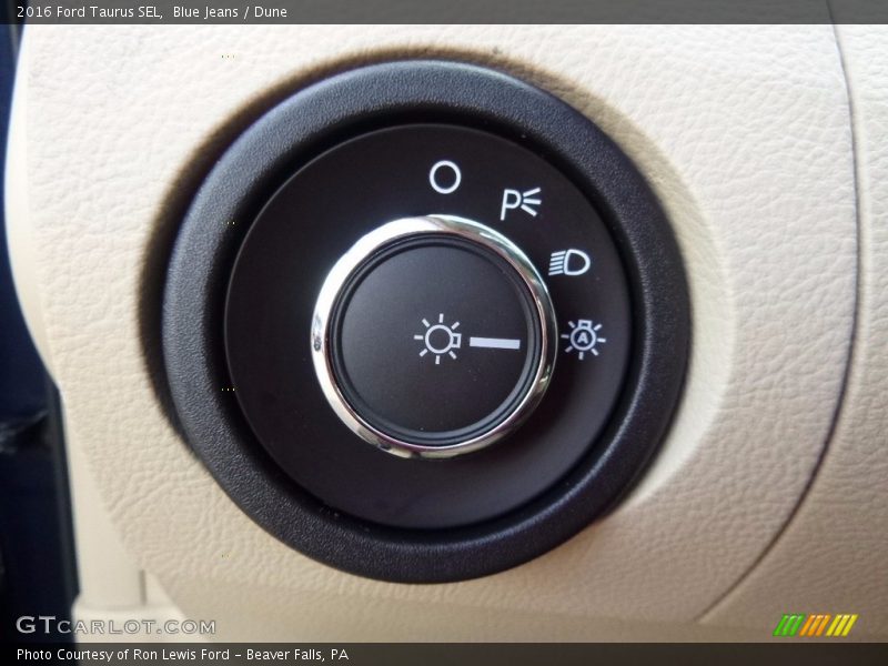 Blue Jeans / Dune 2016 Ford Taurus SEL