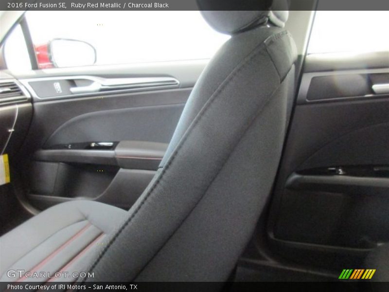 Ruby Red Metallic / Charcoal Black 2016 Ford Fusion SE