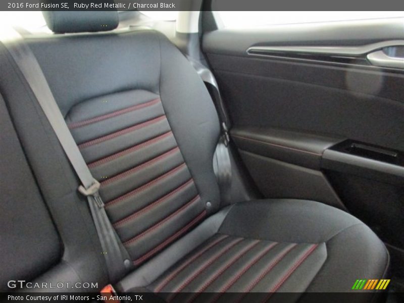 Ruby Red Metallic / Charcoal Black 2016 Ford Fusion SE