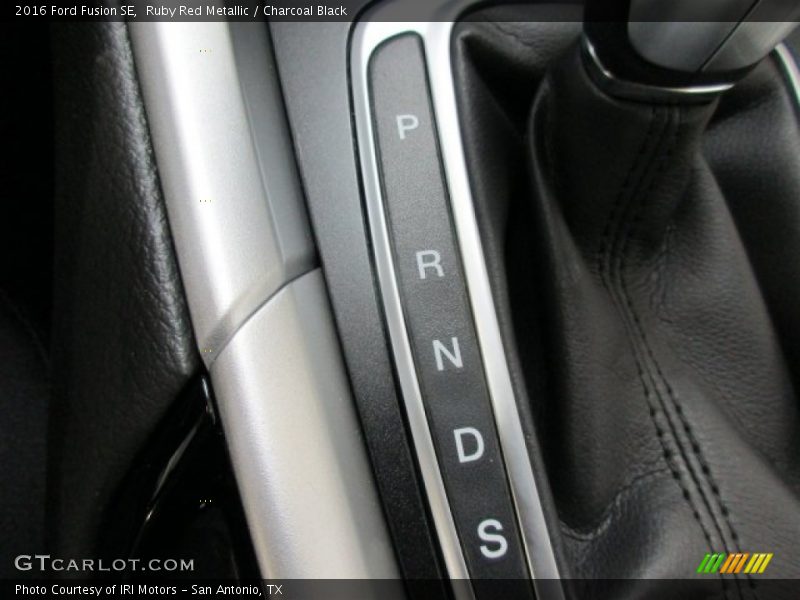 Ruby Red Metallic / Charcoal Black 2016 Ford Fusion SE