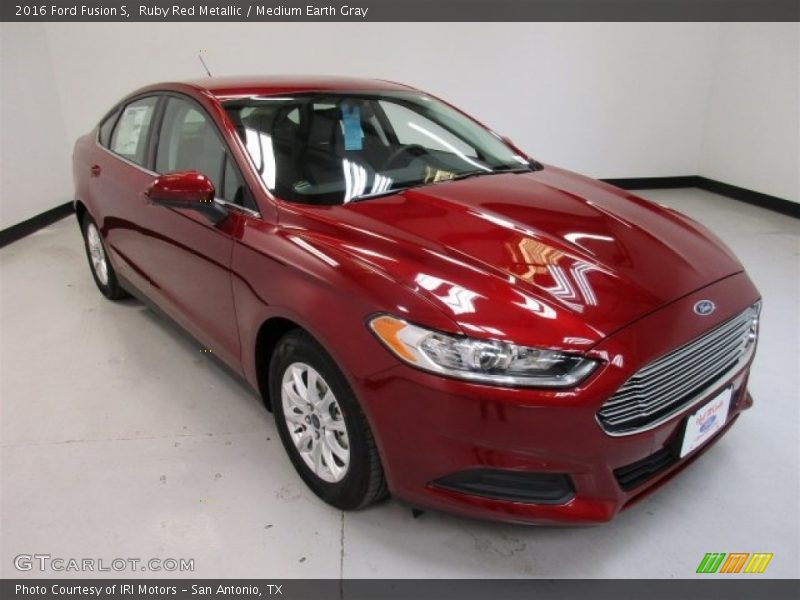 Ruby Red Metallic / Medium Earth Gray 2016 Ford Fusion S
