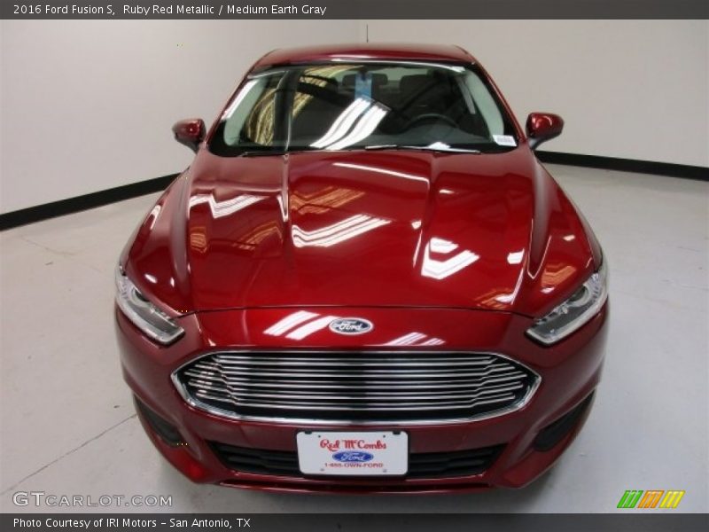 Ruby Red Metallic / Medium Earth Gray 2016 Ford Fusion S