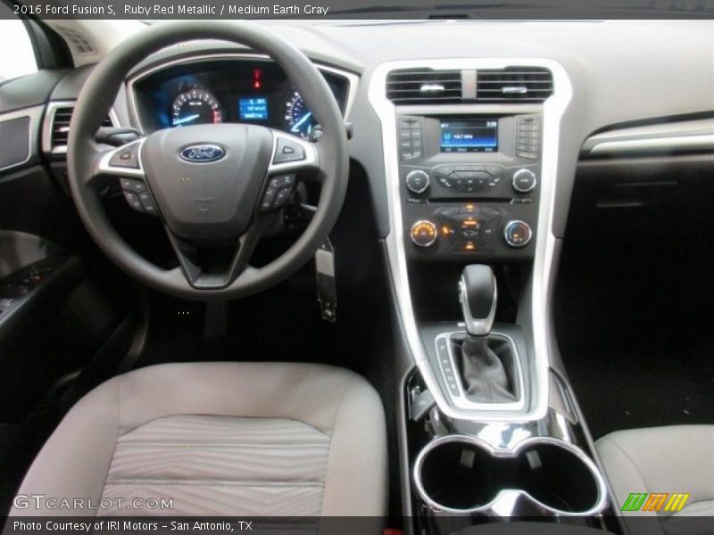 Ruby Red Metallic / Medium Earth Gray 2016 Ford Fusion S