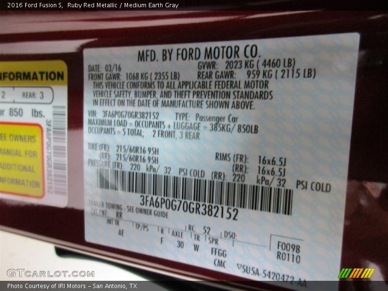 Ruby Red Metallic / Medium Earth Gray 2016 Ford Fusion S