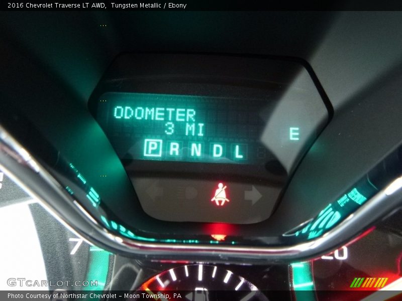 Tungsten Metallic / Ebony 2016 Chevrolet Traverse LT AWD