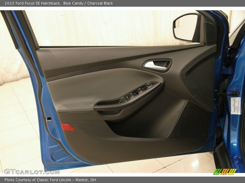 Blue Candy / Charcoal Black 2013 Ford Focus SE Hatchback