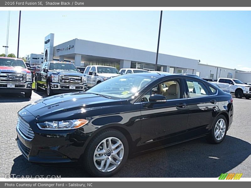 Shadow Black / Dune 2016 Ford Fusion SE