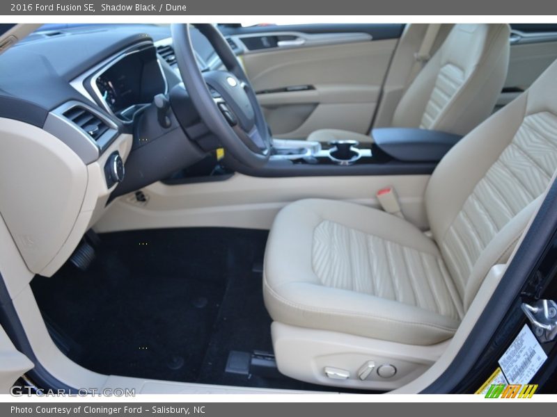 Shadow Black / Dune 2016 Ford Fusion SE