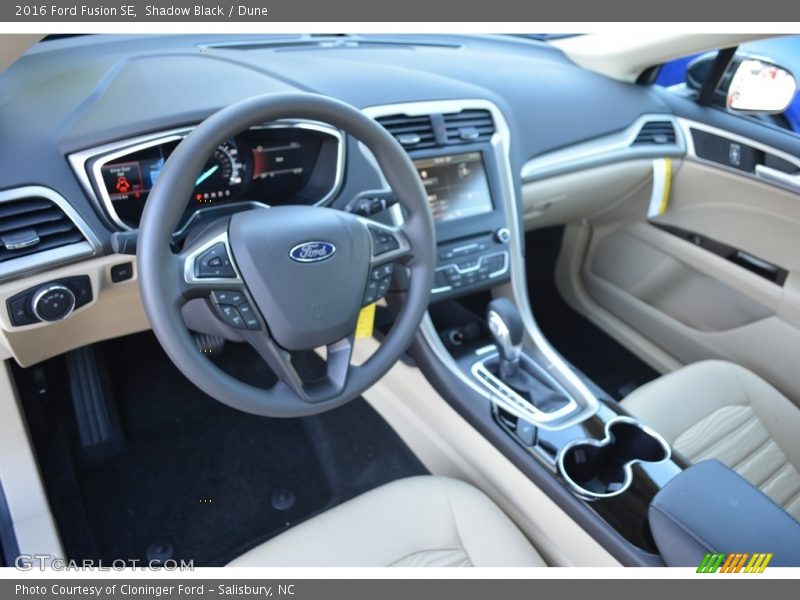 Shadow Black / Dune 2016 Ford Fusion SE