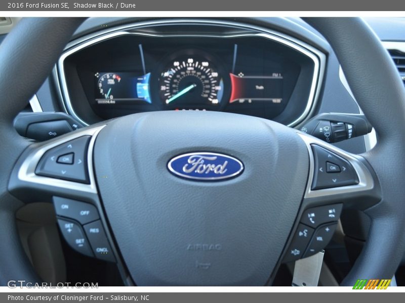 Shadow Black / Dune 2016 Ford Fusion SE