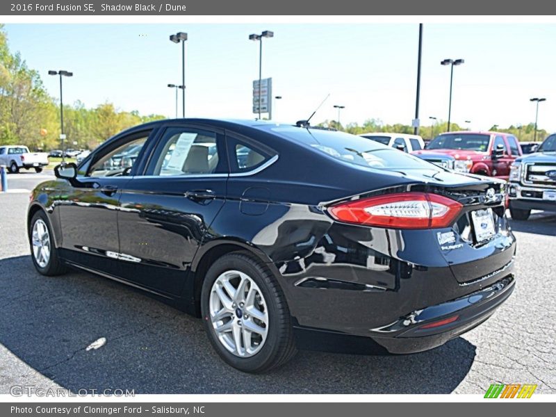 Shadow Black / Dune 2016 Ford Fusion SE