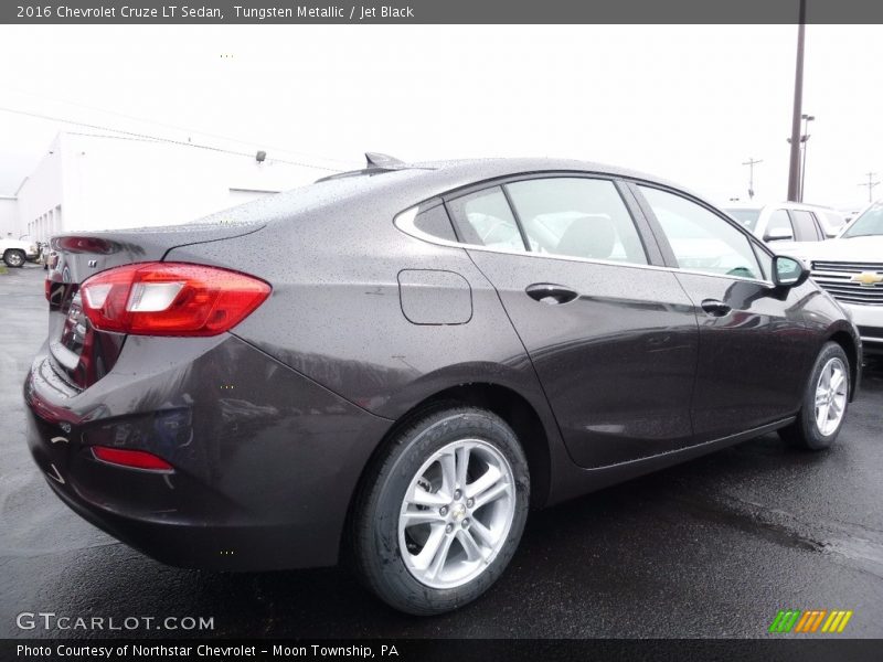 Tungsten Metallic / Jet Black 2016 Chevrolet Cruze LT Sedan