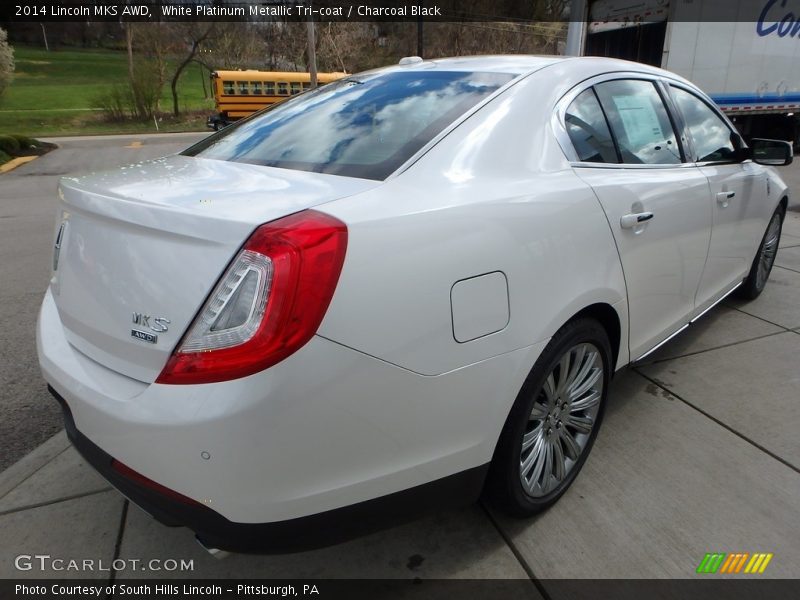 White Platinum Metallic Tri-coat / Charcoal Black 2014 Lincoln MKS AWD