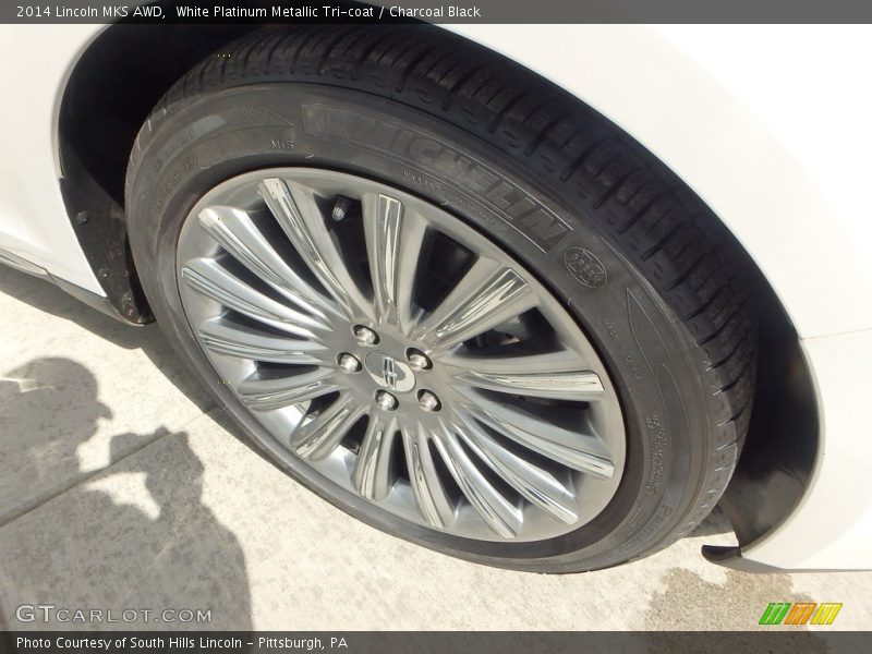 White Platinum Metallic Tri-coat / Charcoal Black 2014 Lincoln MKS AWD