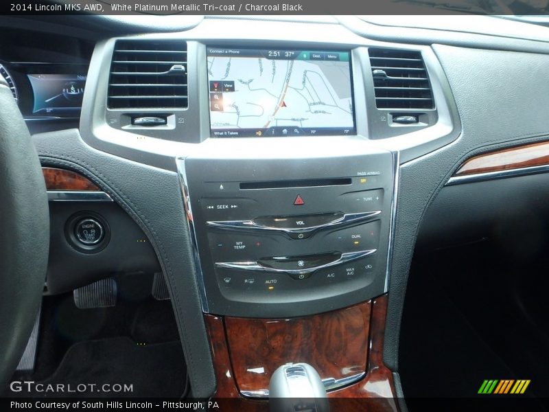 White Platinum Metallic Tri-coat / Charcoal Black 2014 Lincoln MKS AWD
