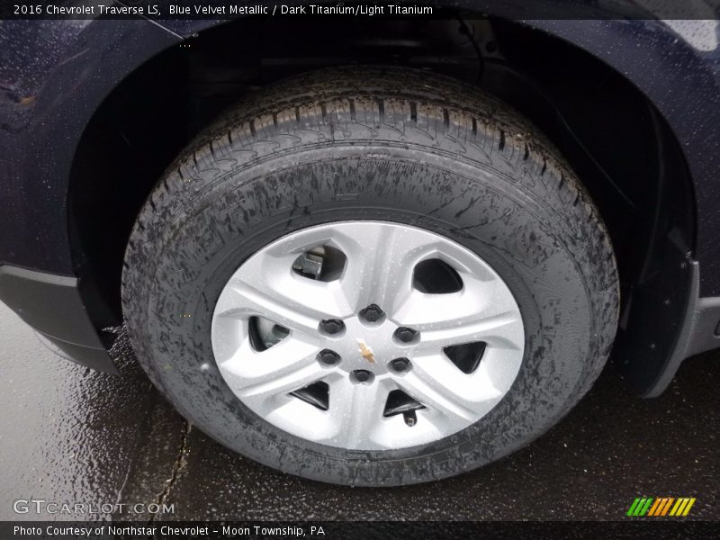 Blue Velvet Metallic / Dark Titanium/Light Titanium 2016 Chevrolet Traverse LS