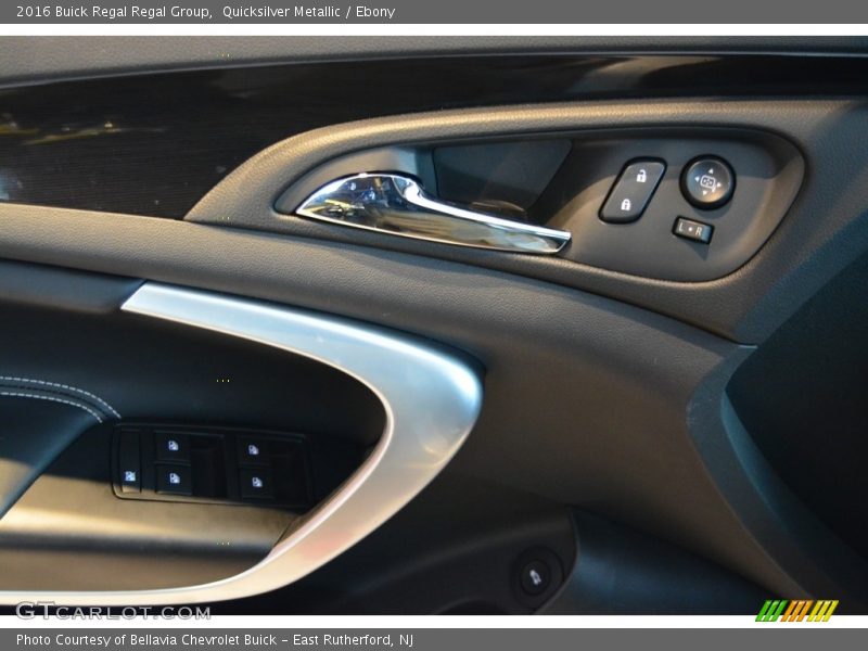 Quicksilver Metallic / Ebony 2016 Buick Regal Regal Group