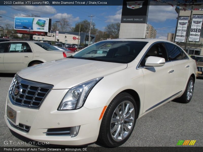 White Diamond Tricoat / Shale/Cocoa 2013 Cadillac XTS Luxury FWD