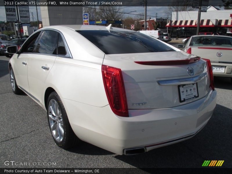 White Diamond Tricoat / Shale/Cocoa 2013 Cadillac XTS Luxury FWD