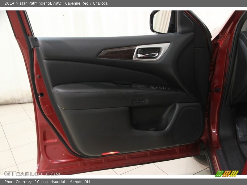 Cayenne Red / Charcoal 2014 Nissan Pathfinder SL AWD