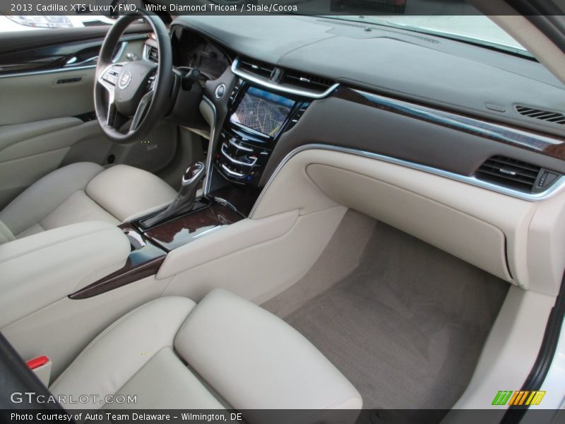 White Diamond Tricoat / Shale/Cocoa 2013 Cadillac XTS Luxury FWD