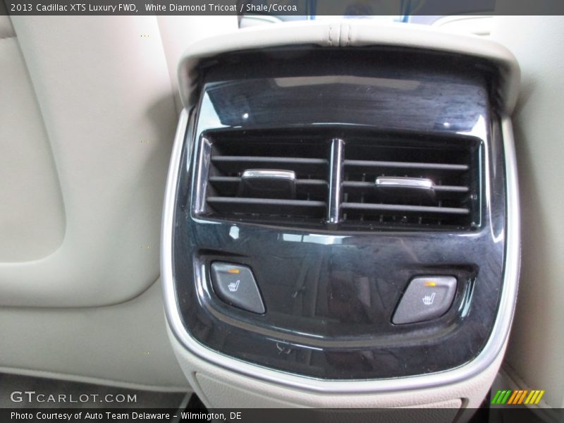 White Diamond Tricoat / Shale/Cocoa 2013 Cadillac XTS Luxury FWD