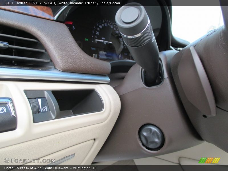 White Diamond Tricoat / Shale/Cocoa 2013 Cadillac XTS Luxury FWD