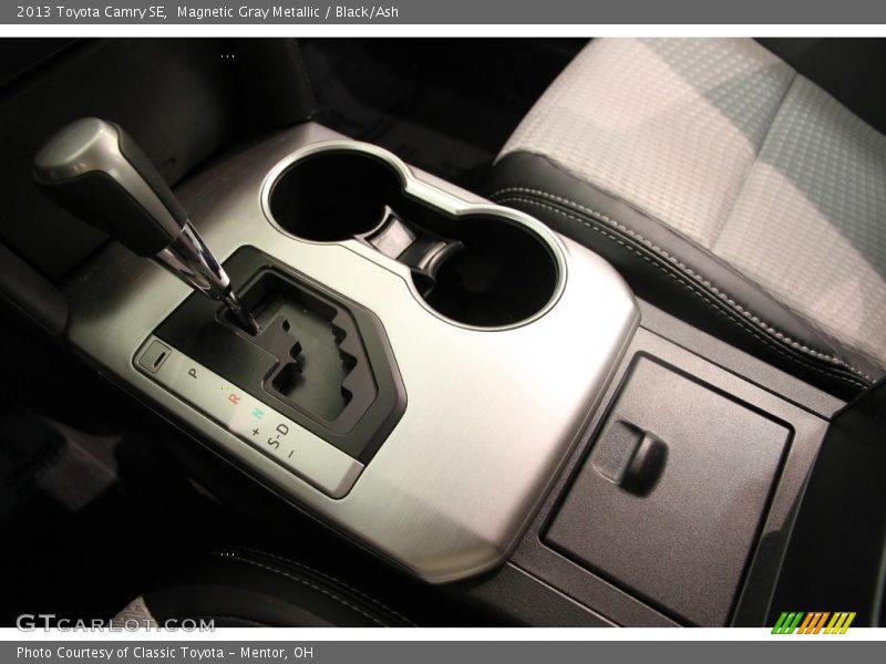 Magnetic Gray Metallic / Black/Ash 2013 Toyota Camry SE