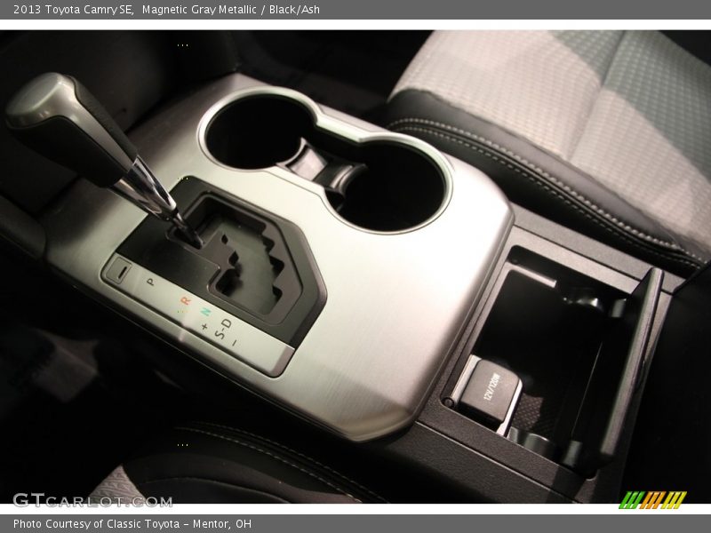 Magnetic Gray Metallic / Black/Ash 2013 Toyota Camry SE