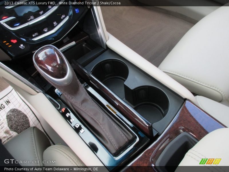 White Diamond Tricoat / Shale/Cocoa 2013 Cadillac XTS Luxury FWD