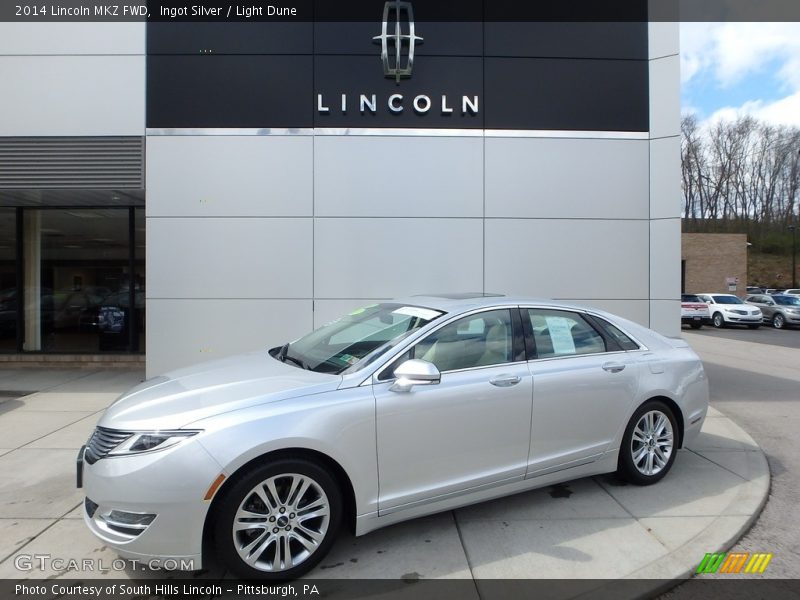 Ingot Silver / Light Dune 2014 Lincoln MKZ FWD