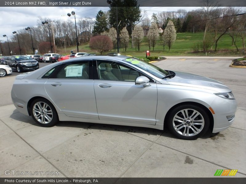 Ingot Silver / Light Dune 2014 Lincoln MKZ FWD