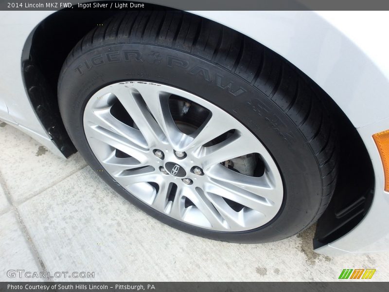Ingot Silver / Light Dune 2014 Lincoln MKZ FWD