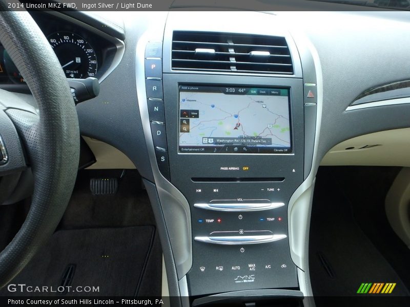 Ingot Silver / Light Dune 2014 Lincoln MKZ FWD